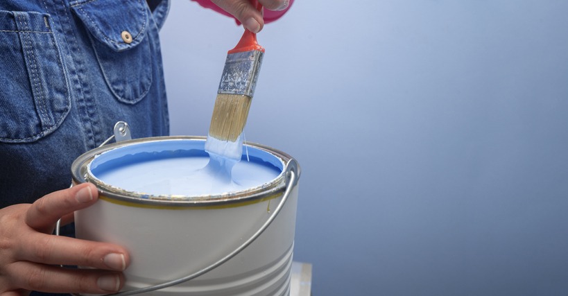How to Choose the Best Mildew-Resistant Paint