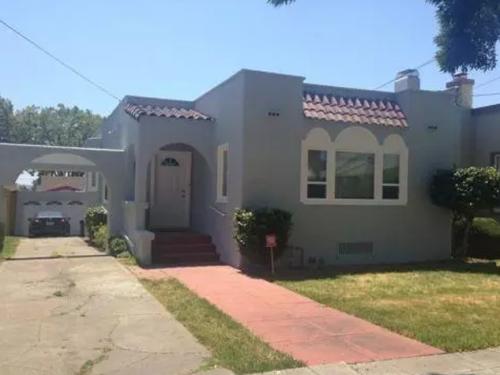 Custom Painting Services 